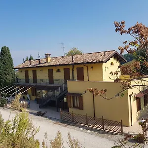  Alloggio per agriturismo Le Lucciole Italia